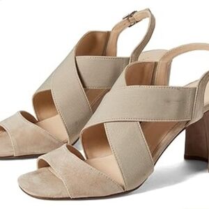 NEW Pelle Moda Cream Strap Sandals ,Size M